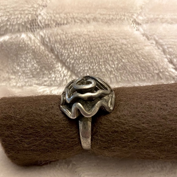 Sterling silver 925 flower ring - vintage, retro style - Picture 2 of 3